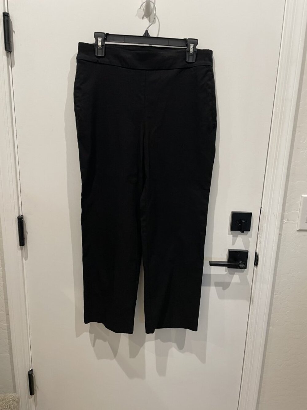 Chico's Brigittte Black Straight Leg Pants - Size 1 or US 8 - Retail $98